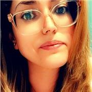 Madrelingua spagnolo impartisce lezioni di spagnolo per gli alunni della scuola media e superiore